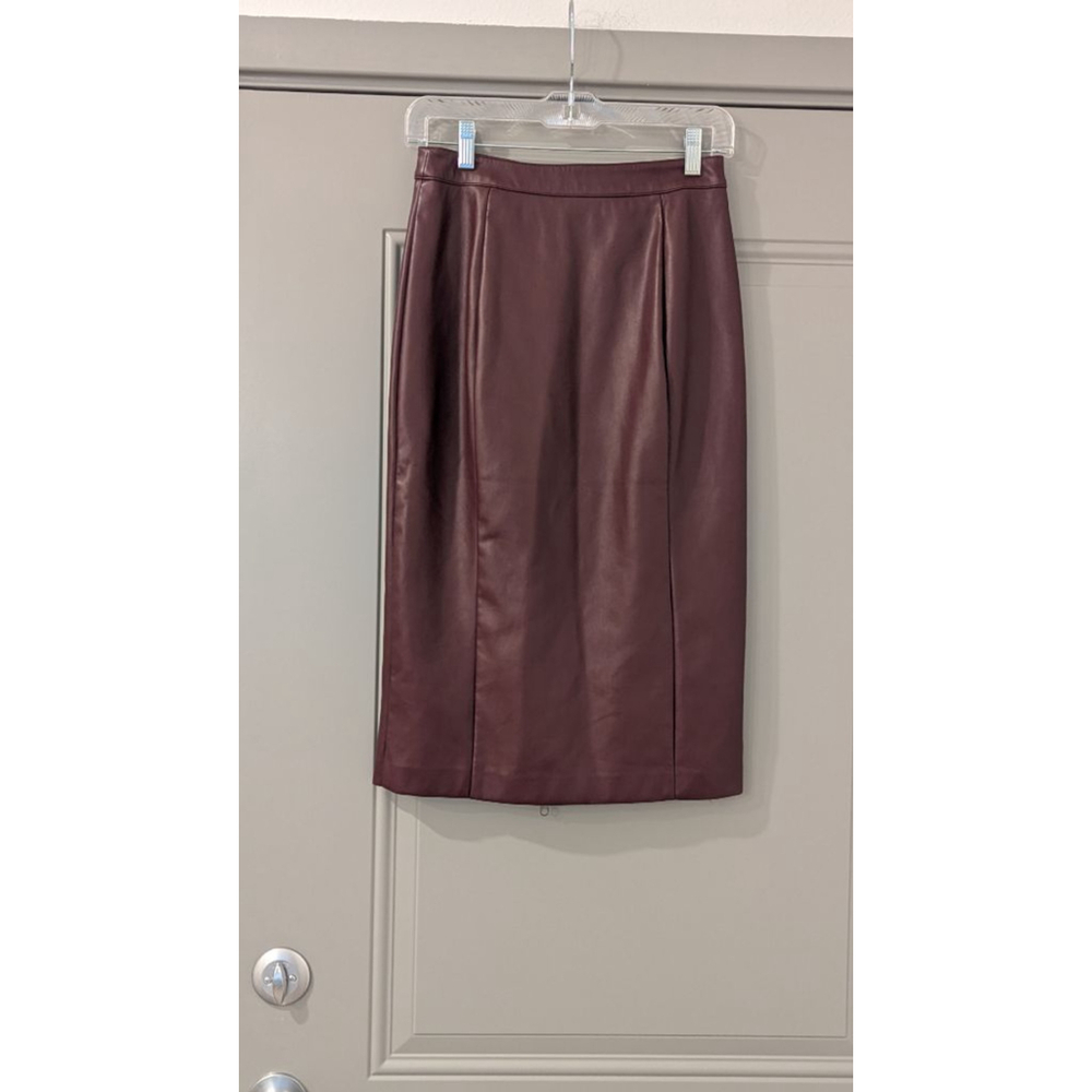 Women's Bar III Burgundy Faux Leather Pencil Skirt Size 4 - Picture 3 of 12